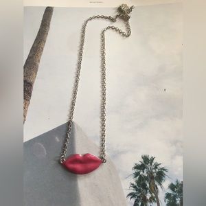 90’s Lips Necklace